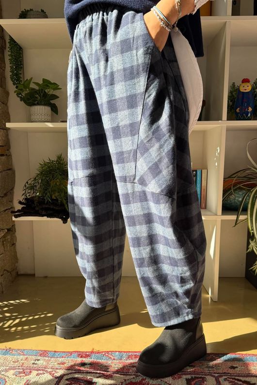 Nora Brushed Cotton Gingham Classic Barrel Pant Navy